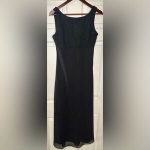 Vintage Harlow Black Floral Beaded Front Long Maxi Dress Size 8 Evening Gown.